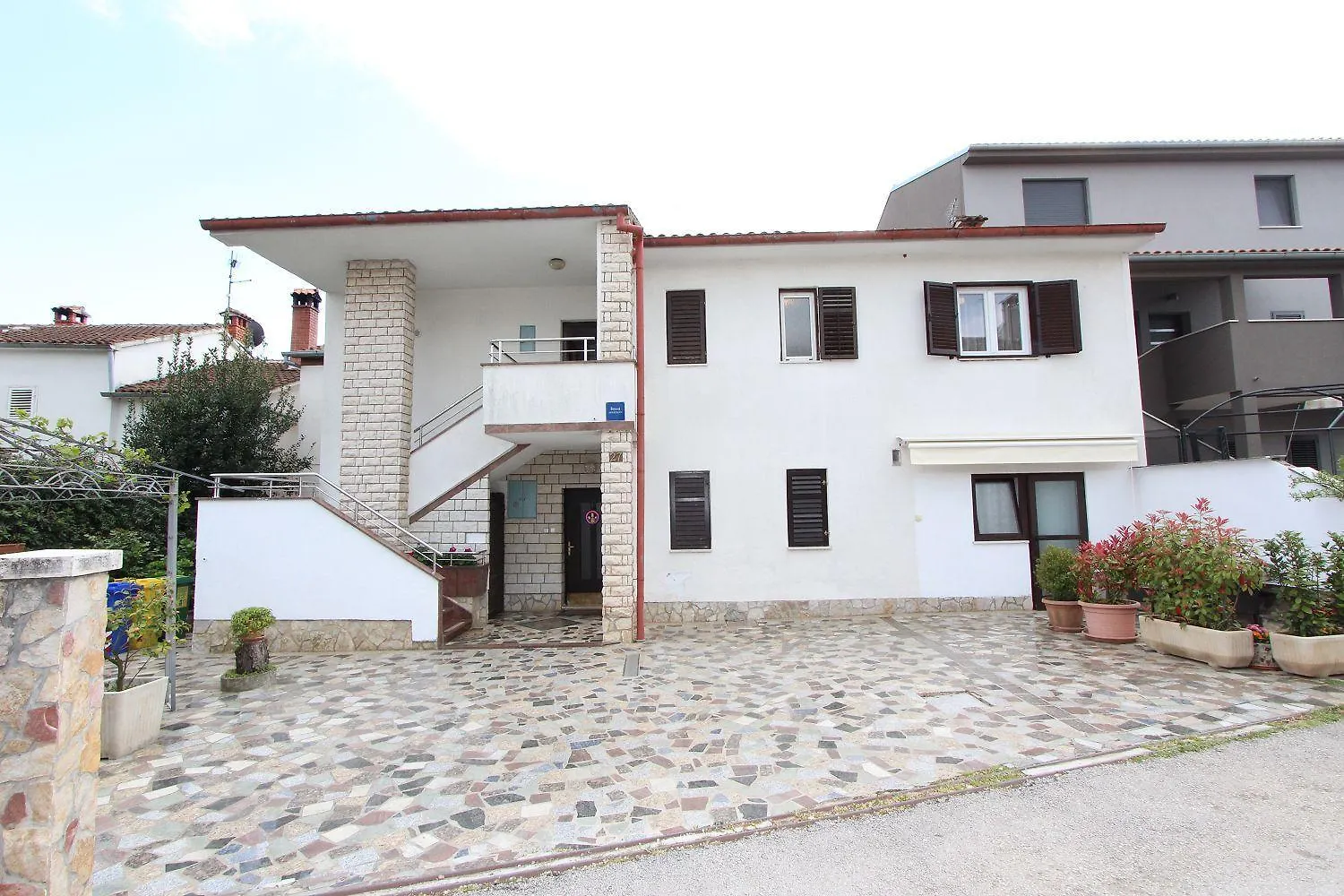 Cozy Studio-Apartment Nur 15 Gehminuten Zum Strand Mit Grillbereich, Terrasse, Wifi Rovinj