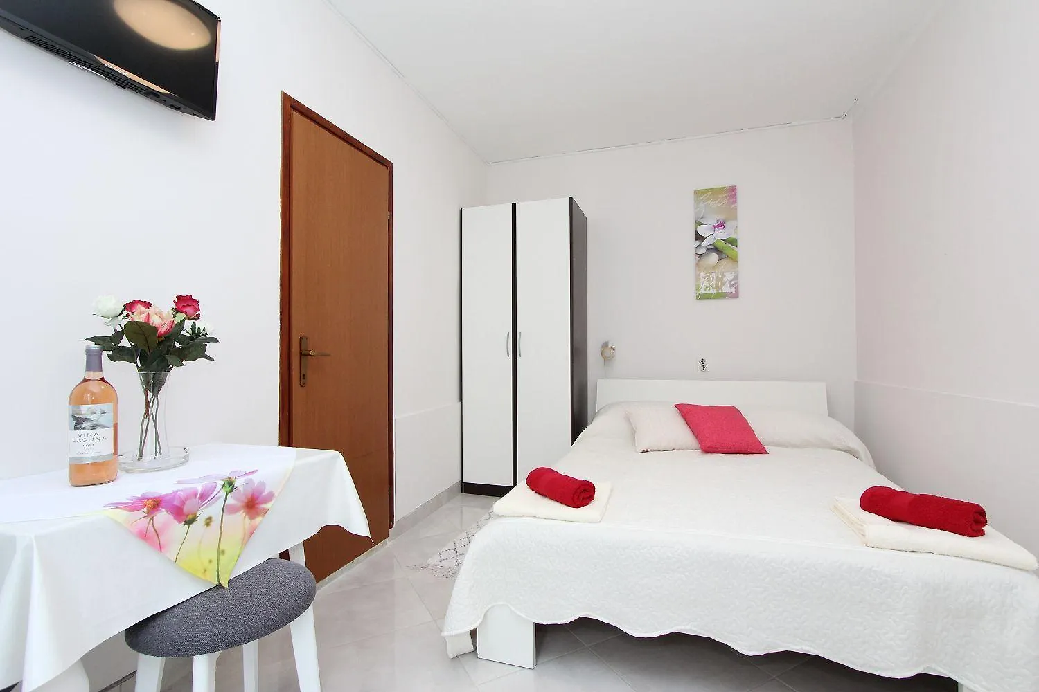 Cozy Studio-Apartment Nur 15 Gehminuten Zum Strand Mit Grillbereich, Terrasse, Wifi Rovinj Apartment