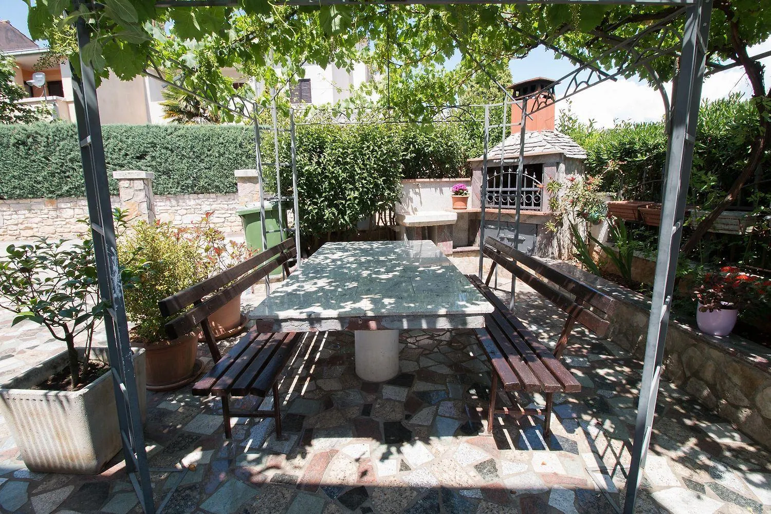 Cozy Studio-Apartment Nur 15 Gehminuten Zum Strand Mit Grillbereich, Terrasse, Wifi Rovinj